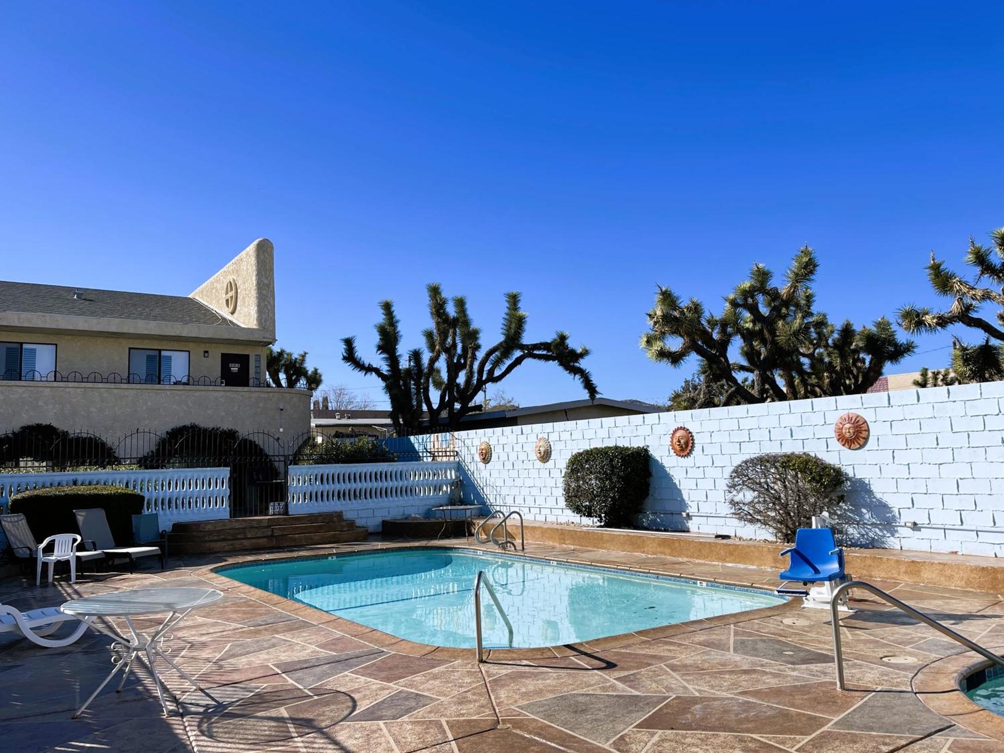 Americas Best Value Inn And Suites -Yucca Valley Eksteriør billede